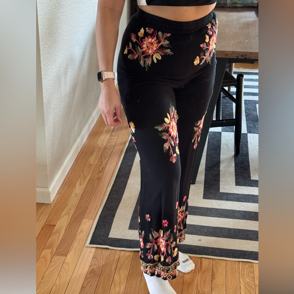 Liv los angeles boho pants floral embroidered